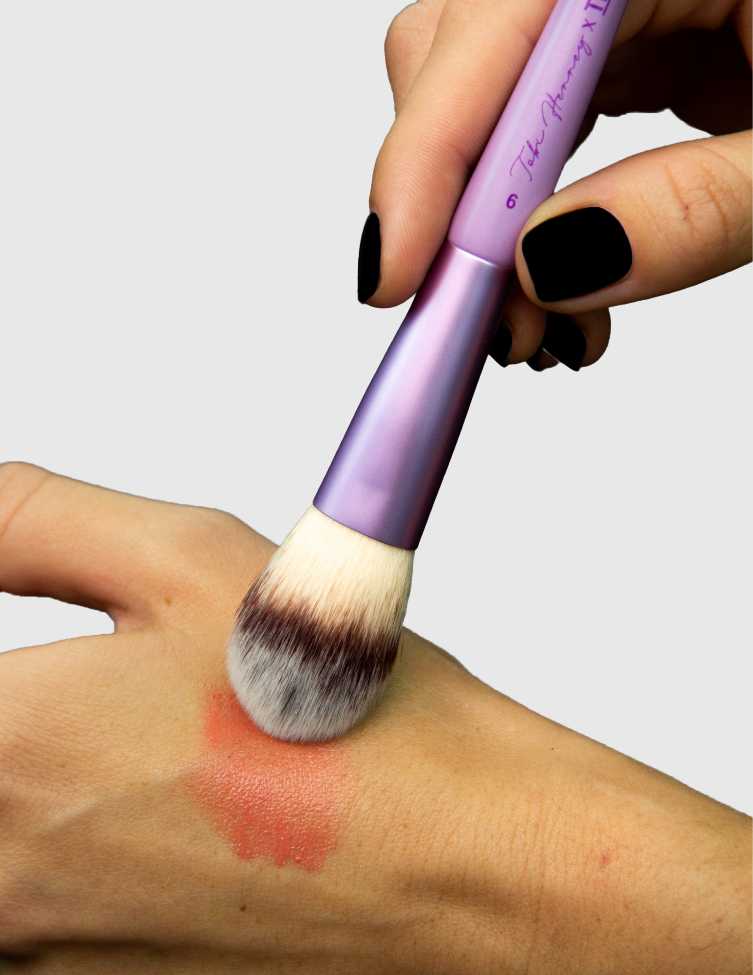Blush Makeup Brush by Tobi Henney - #9 - Trademark Beauty