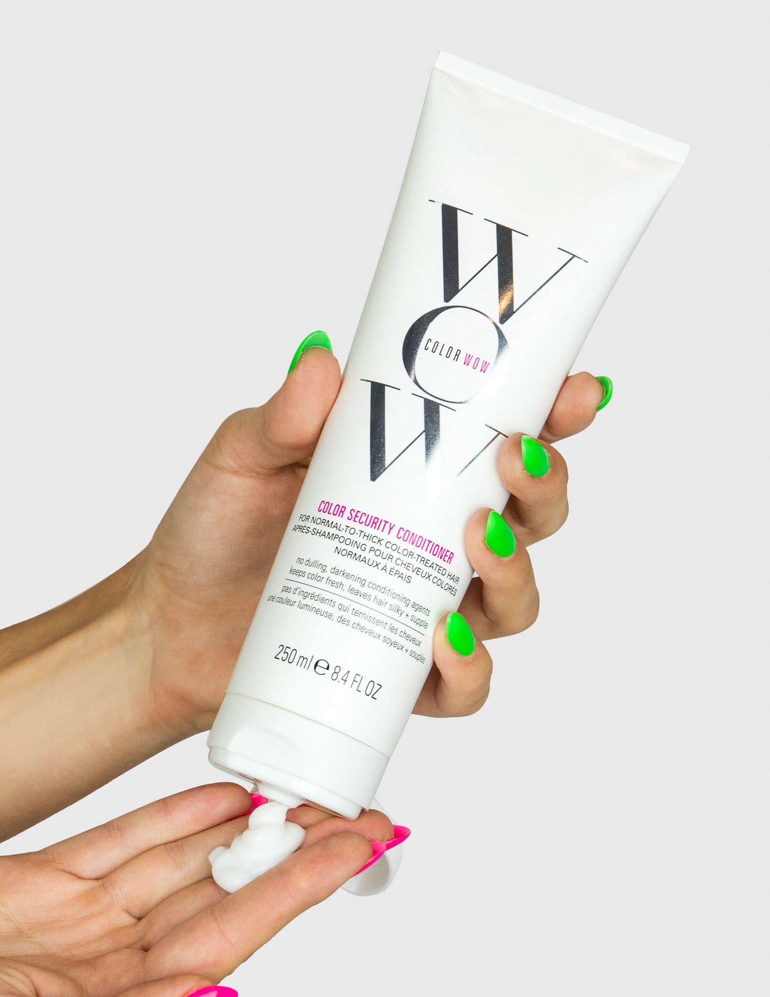 COLOR WOW Color Security Conditioner Normal-to-Thick - Trademark Beauty